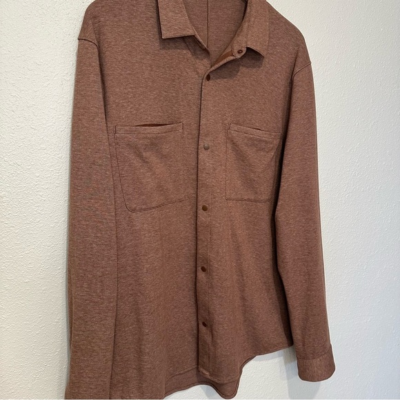 Lululemon Men's Soft Knit Brown Shirt - Picture 4 of 10